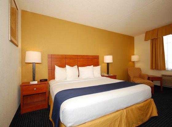 Comfort Inn & Suites Pottstown Eastern Gateway Exterior photo