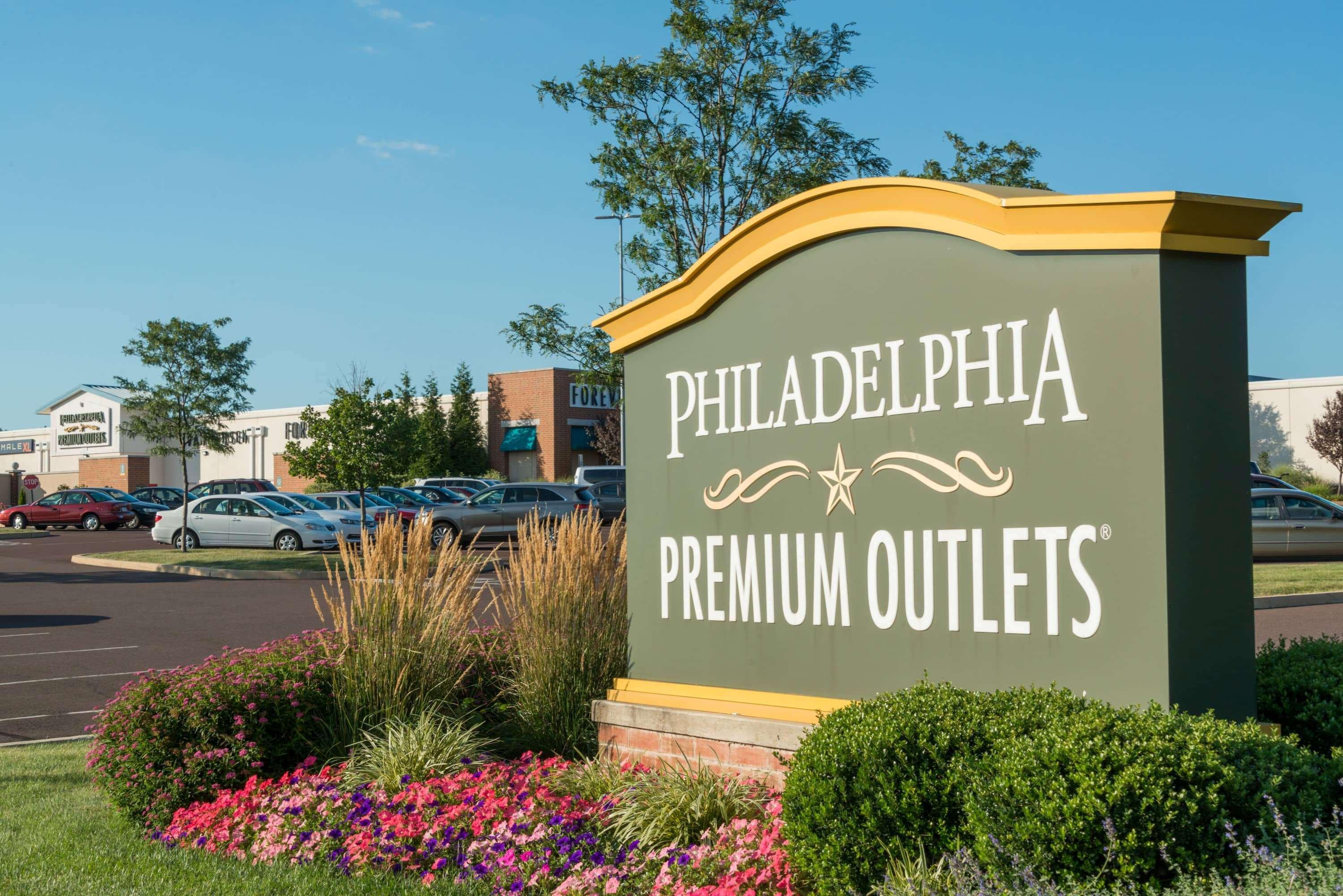 Comfort Inn & Suites Pottstown Eastern Gateway Exterior photo